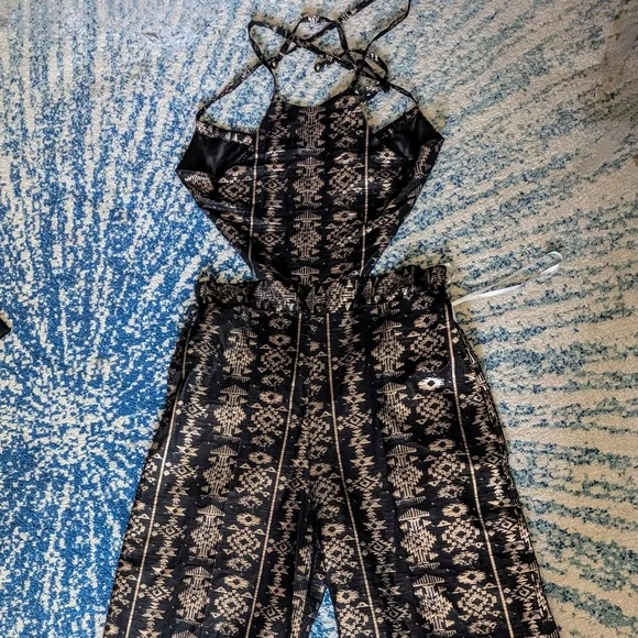 Silk Jump suit - Picture 2 of 5